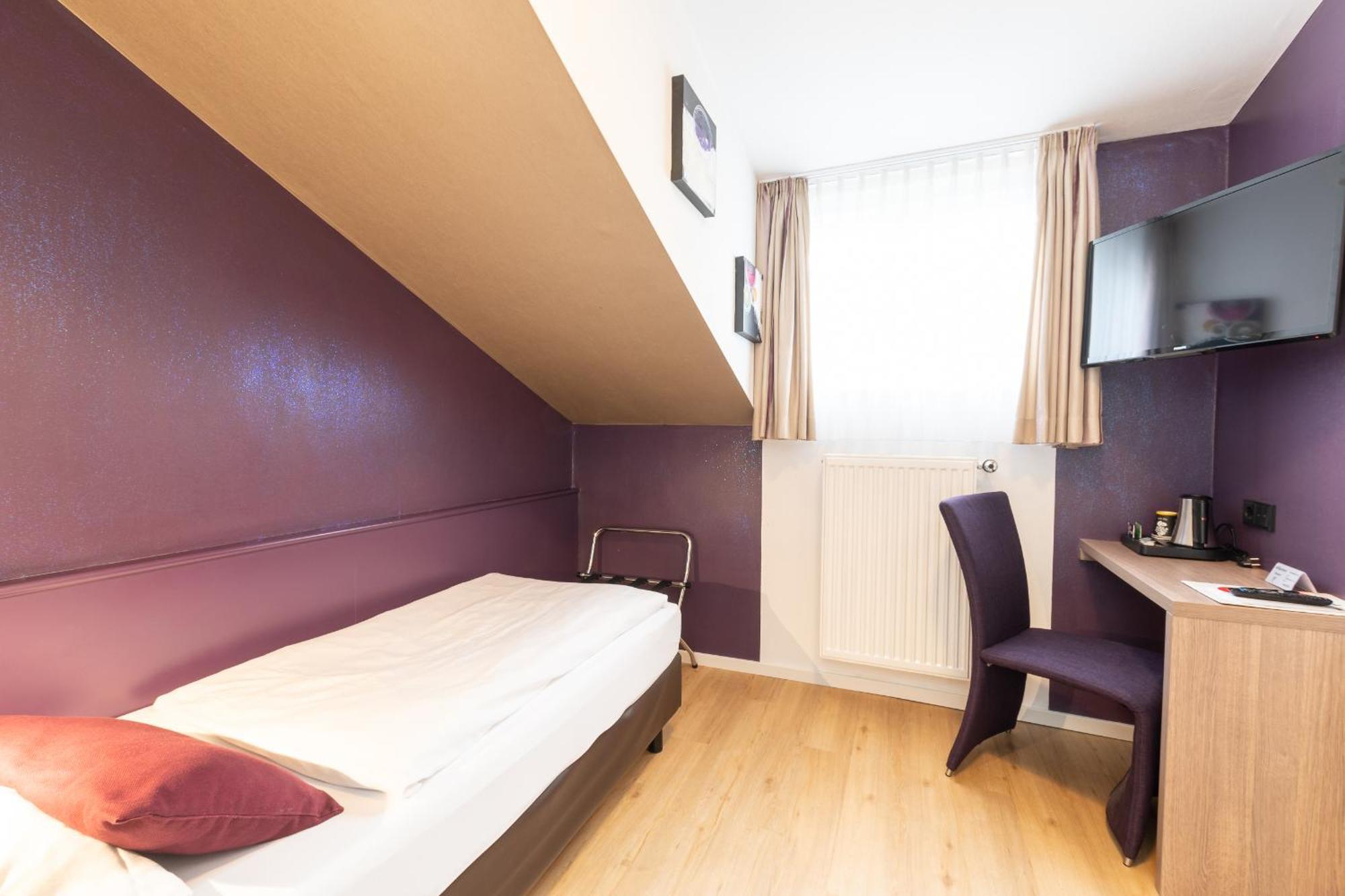Hotel Porta Nigra Trier Room photo